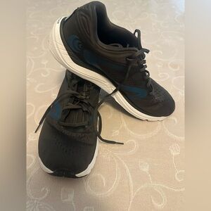 Topo Athletic Magnifly 4 Running Shoes – Grey/Navy